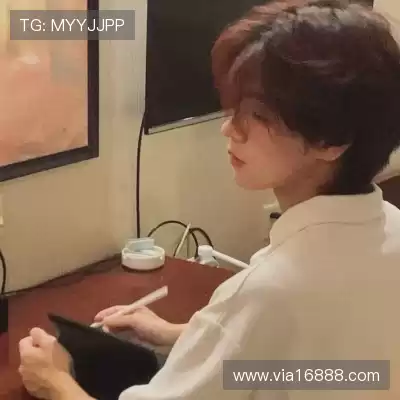 蒙倩群